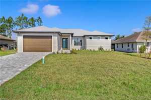 featured image of 10621 Landau Ln