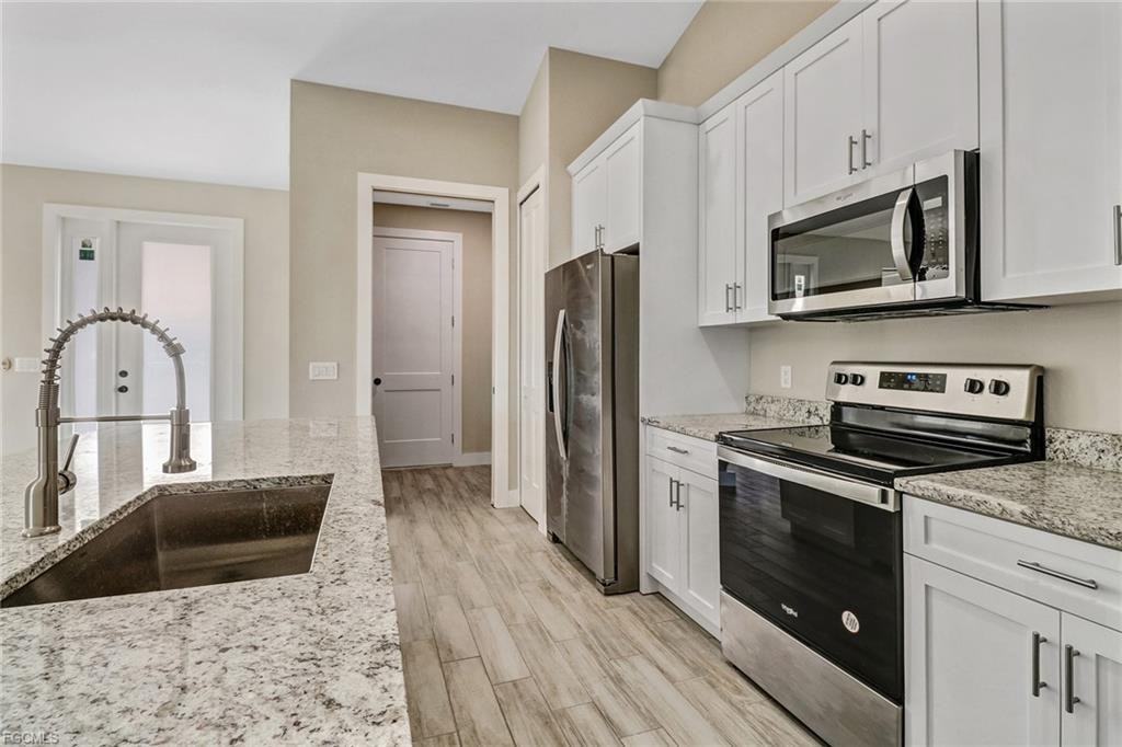 10621 Landau Ln - Photo 4 of 8