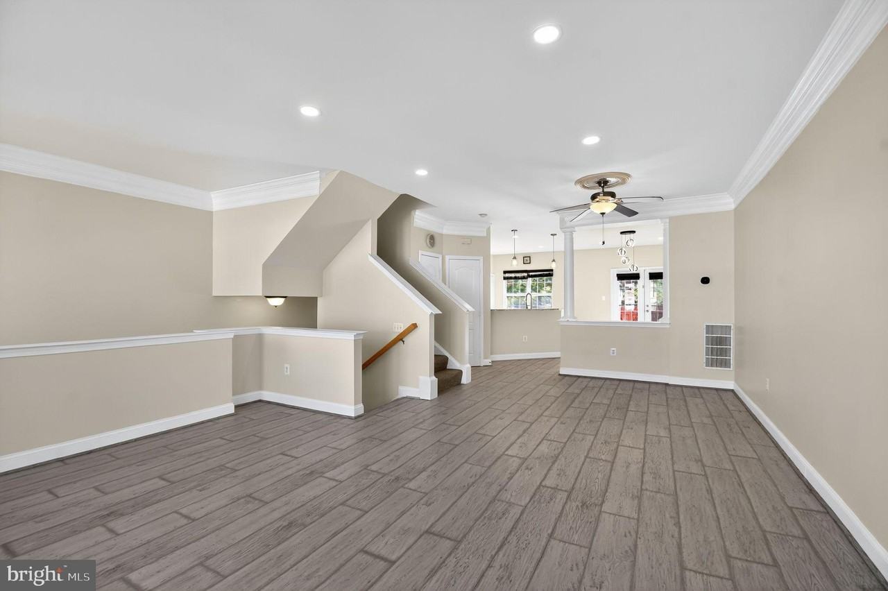 16567 Bramblewood Ln - Photo 2 of 15