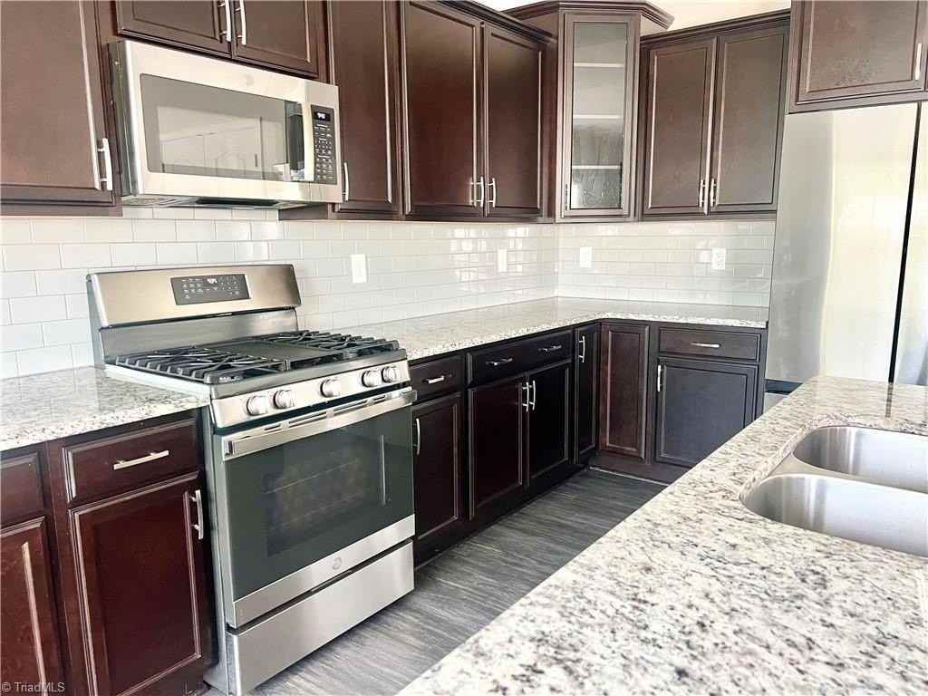 2101 Owls View Ln - Photo 6 of 50