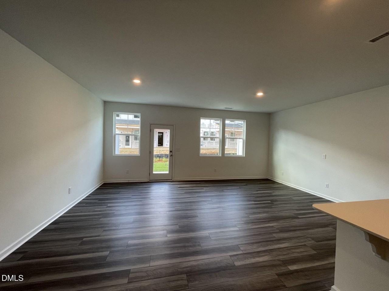 213 Lily Patch Ln - Photo 3 of 13