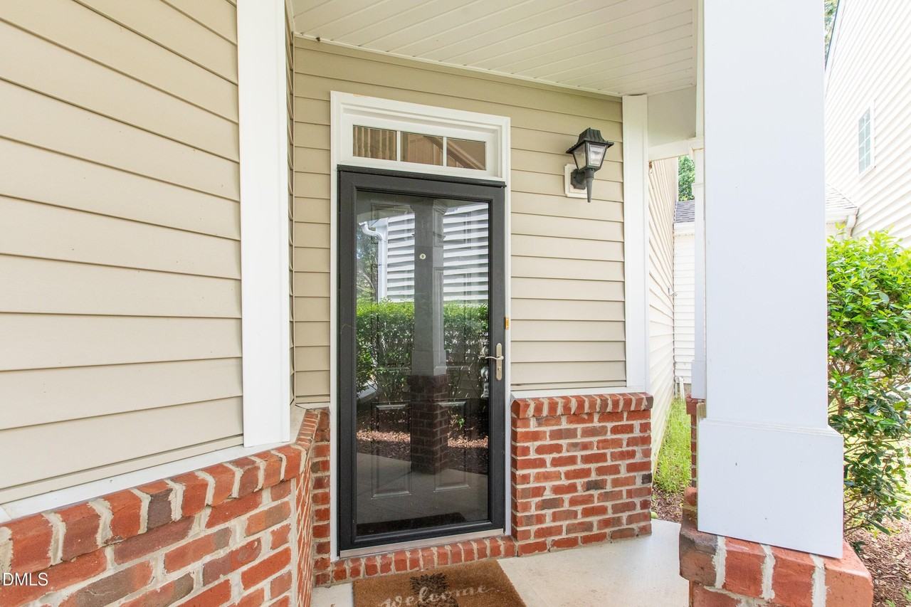 8006 Morrell Lane - Photo 4 of 38