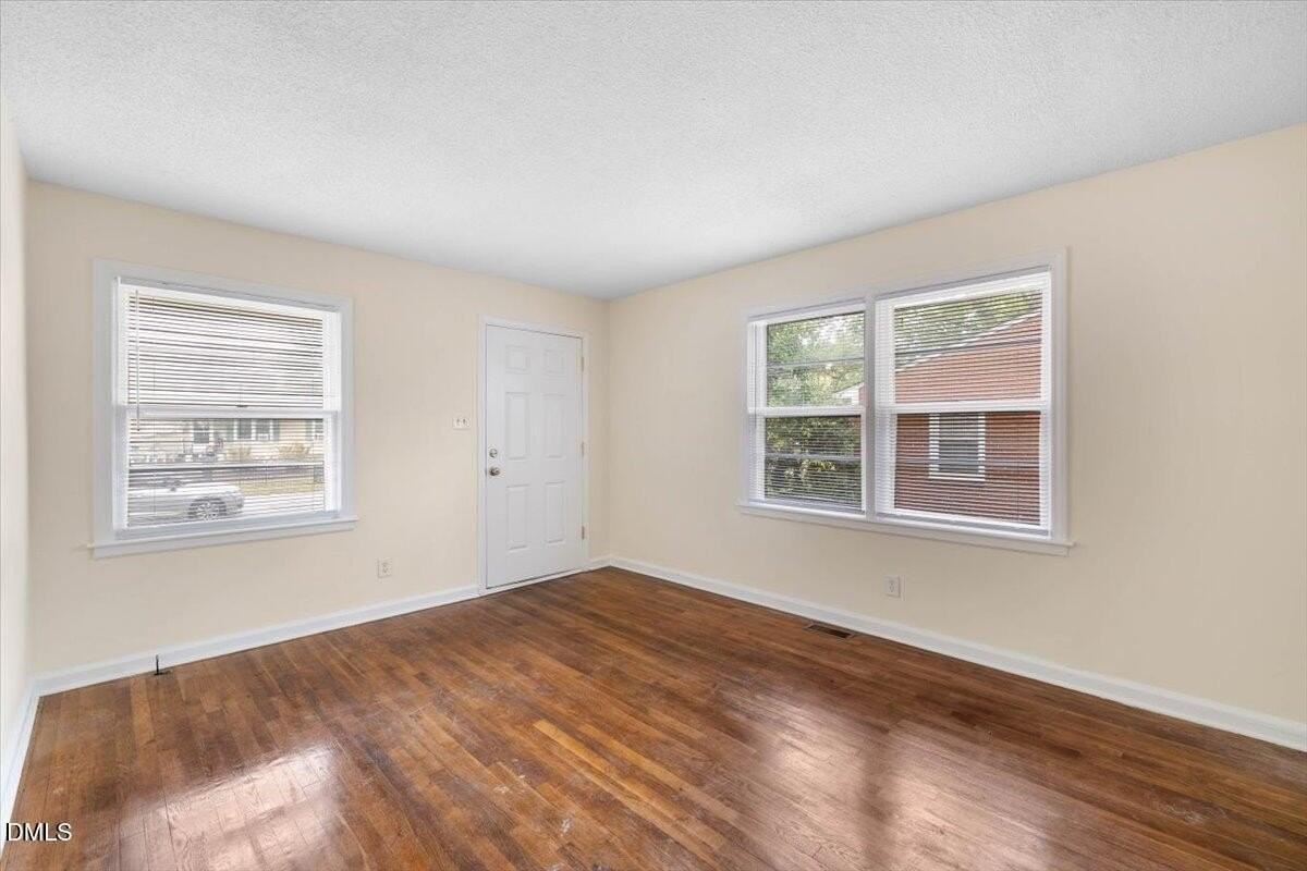 1214 Downing Rd - Photo 4 of 18