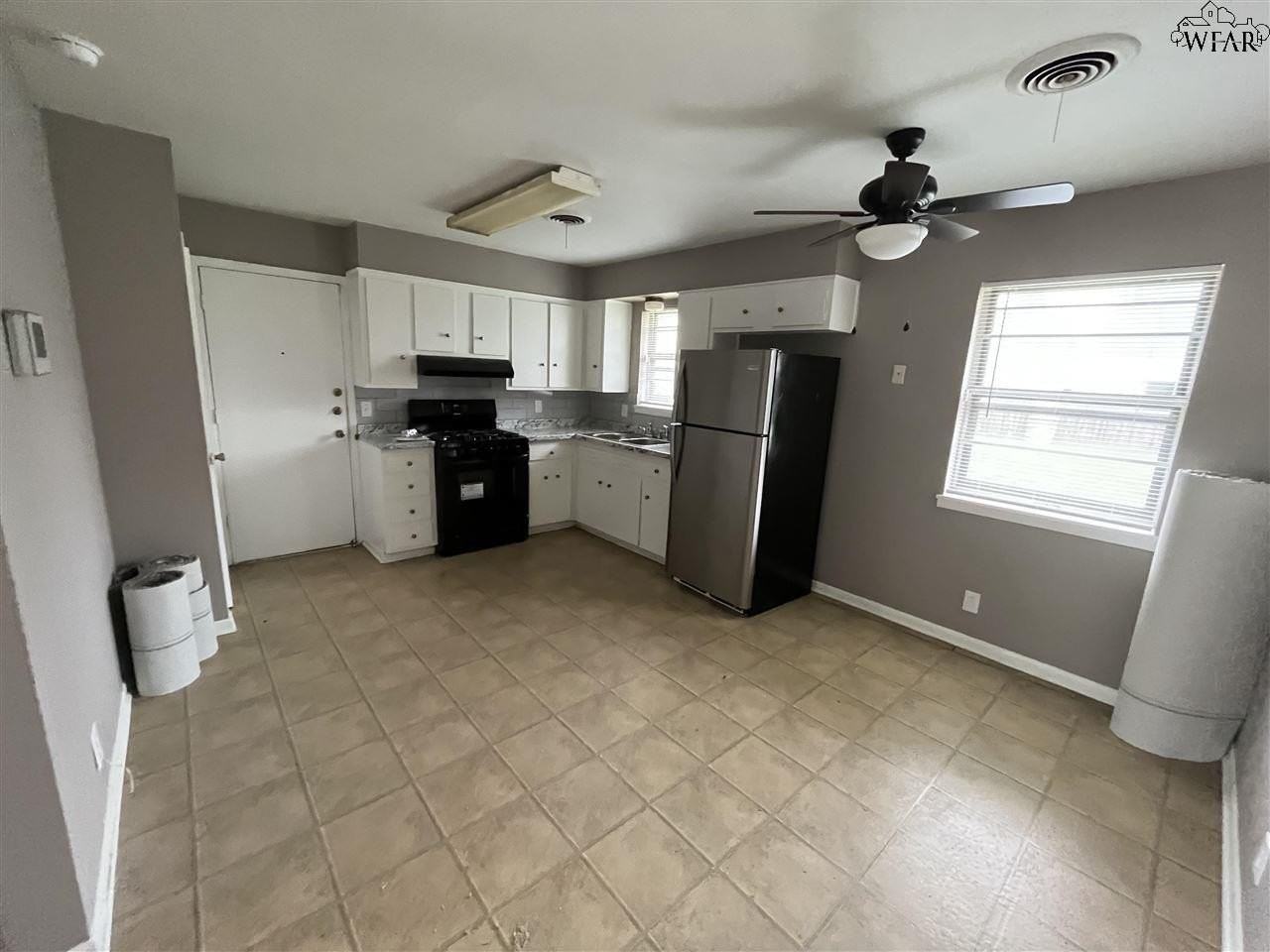 4704 NORTHSHORE DRIVE - Photo 4 of 7