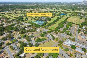 featured image of 3701 Southmoor Ln #W2