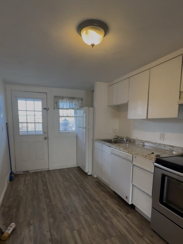 460 Meridian Street #3 - Photo 7 of 7