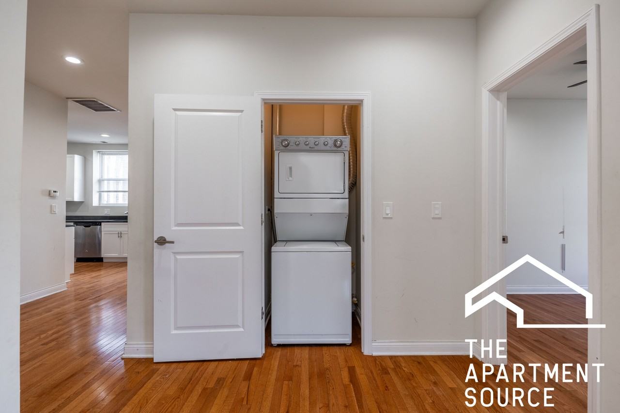 1157 W Lunt Ave #2 - Photo 5 of 18