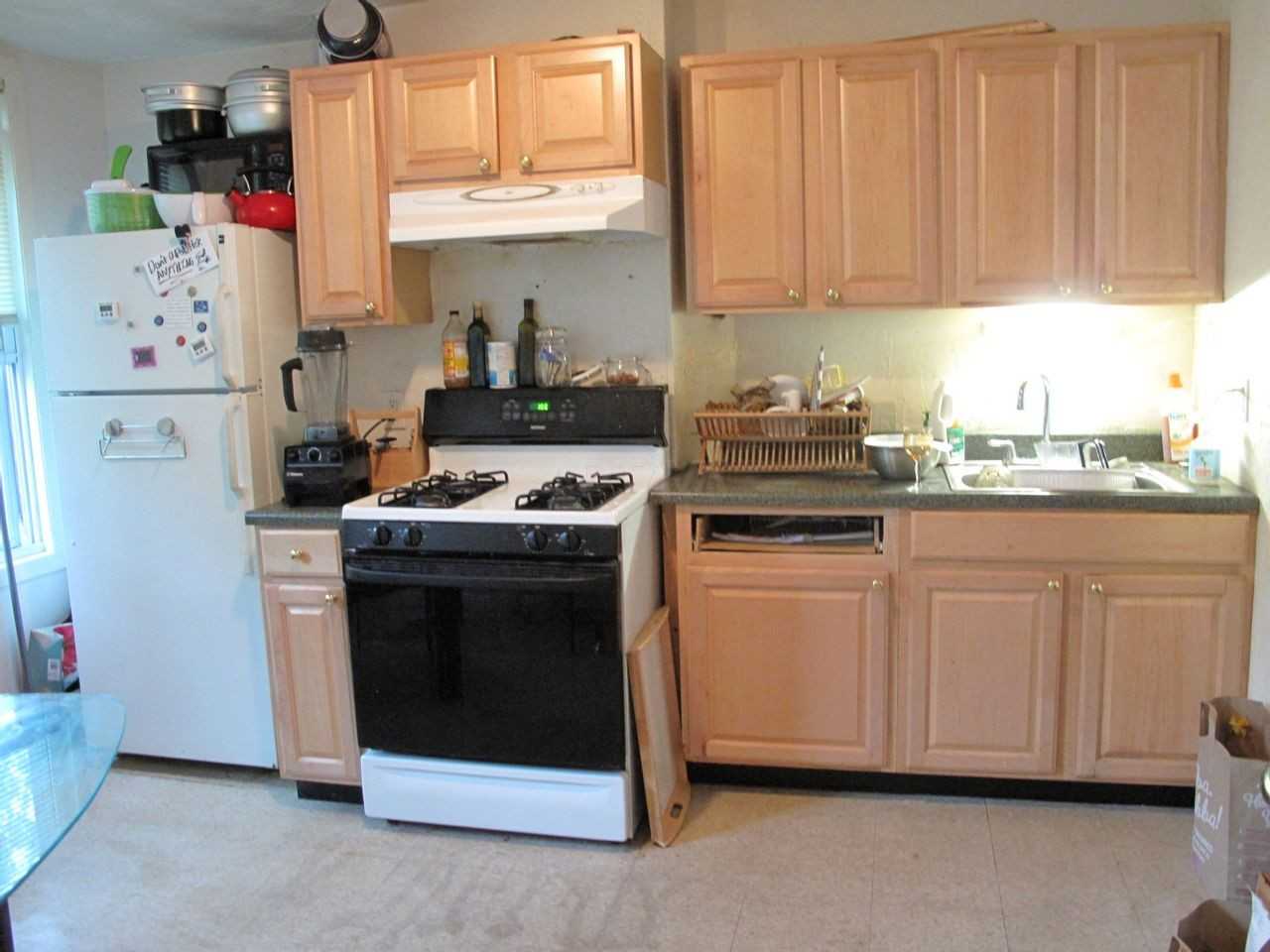 55 Hampshire St #2 - Photo 3 of 6