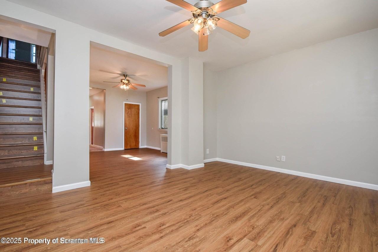 1225 1/2 S Irving Ave - Photo 2 of 21