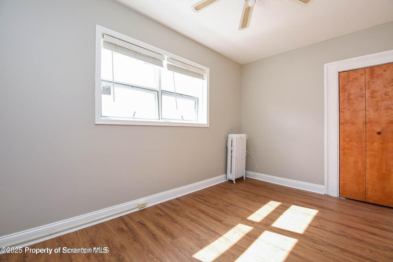 1225 1/2 S Irving Ave - Photo 5 of 21