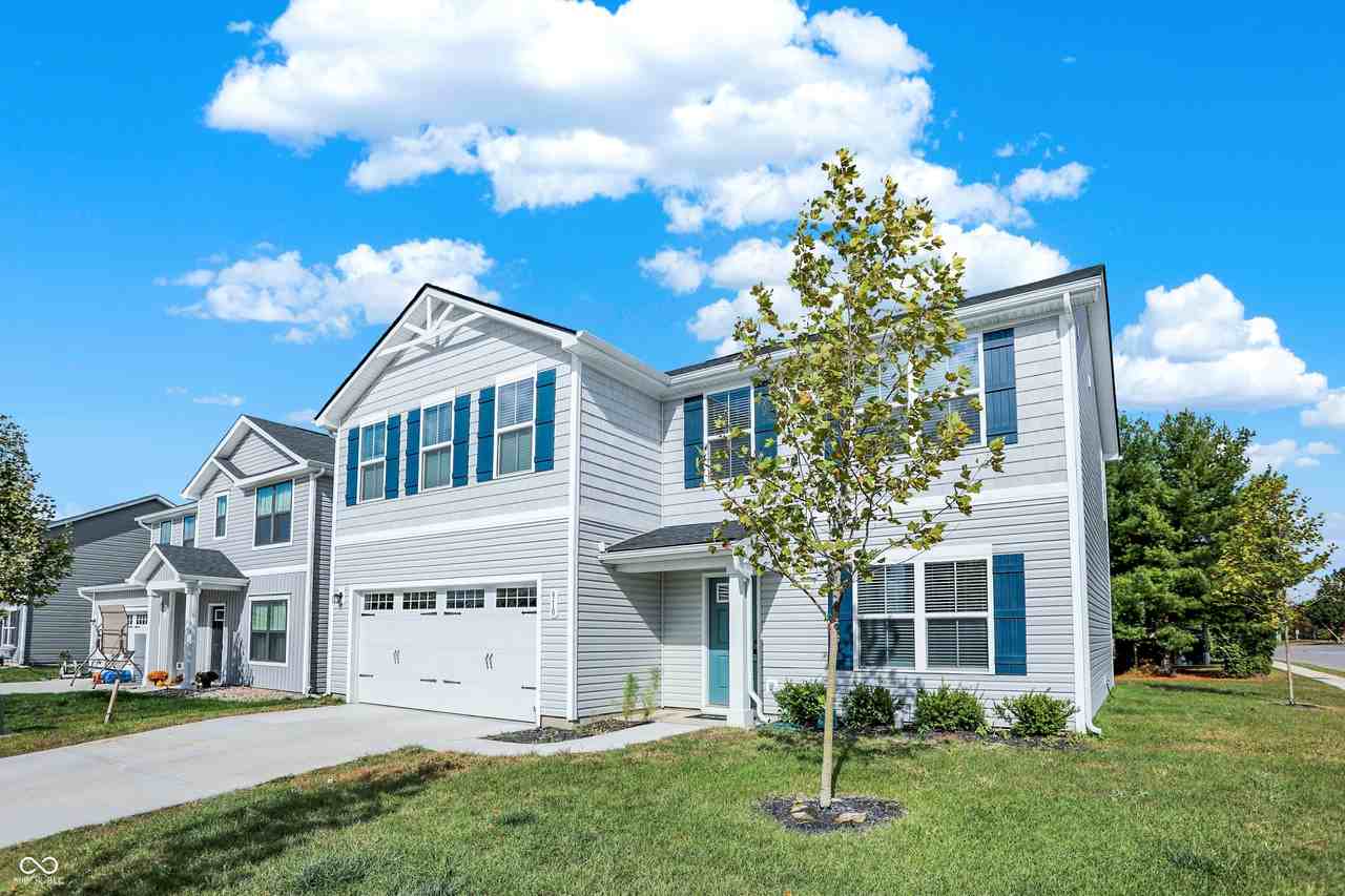 910 Red Hills Ct - Photo 2 of 33