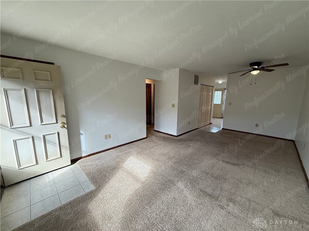 8364 Woodgrove Ct - Photo 5 of 22