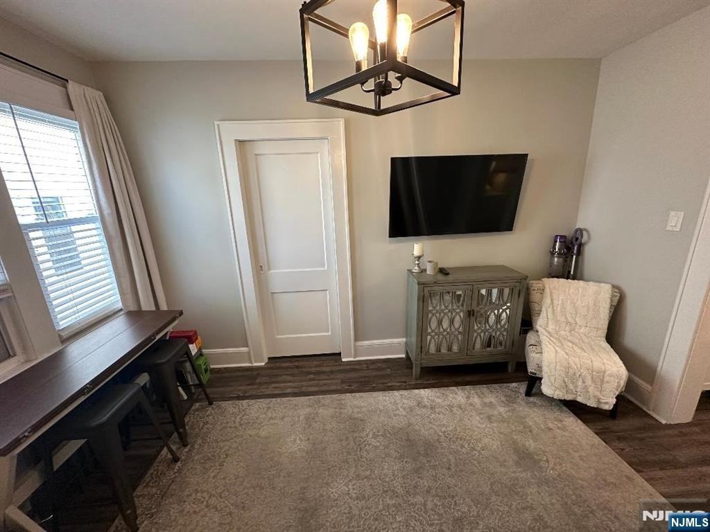 52 Delafield Ave - Photo 4 of 12