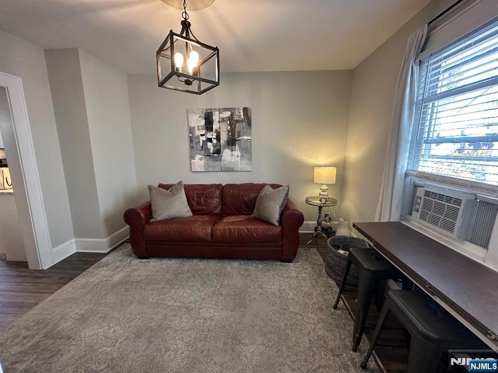 52 Delafield Ave - Photo 5 of 12