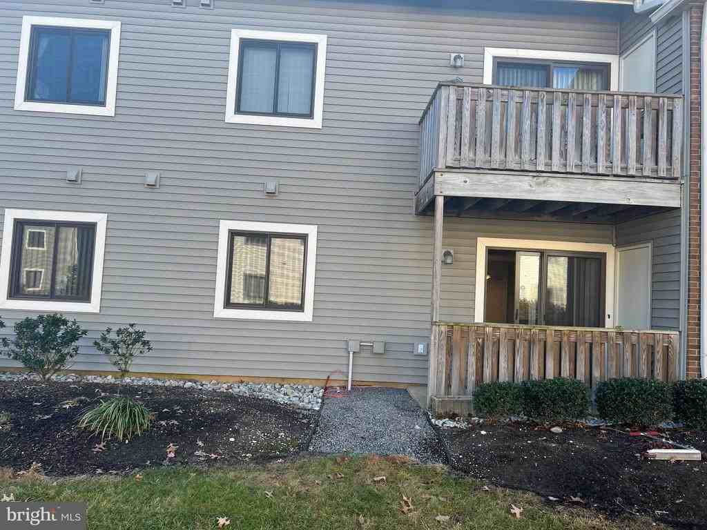 1019 Ravens Crest Dr - Photo 3 of 50