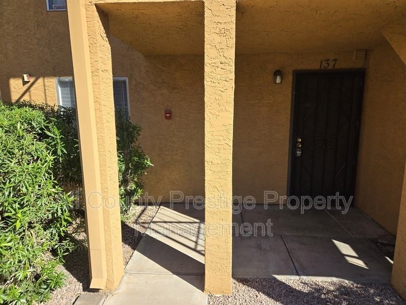 1831 West Mulberry Drive #137 - Photo 3 of 18