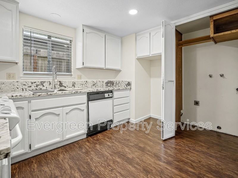 3105 Garden Cir - Photo 7 of 14