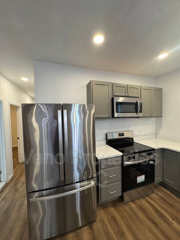 351 4th St #1 - Photo 2 of 16