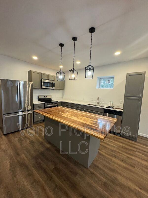 351 4th St #1 - Photo 3 of 16