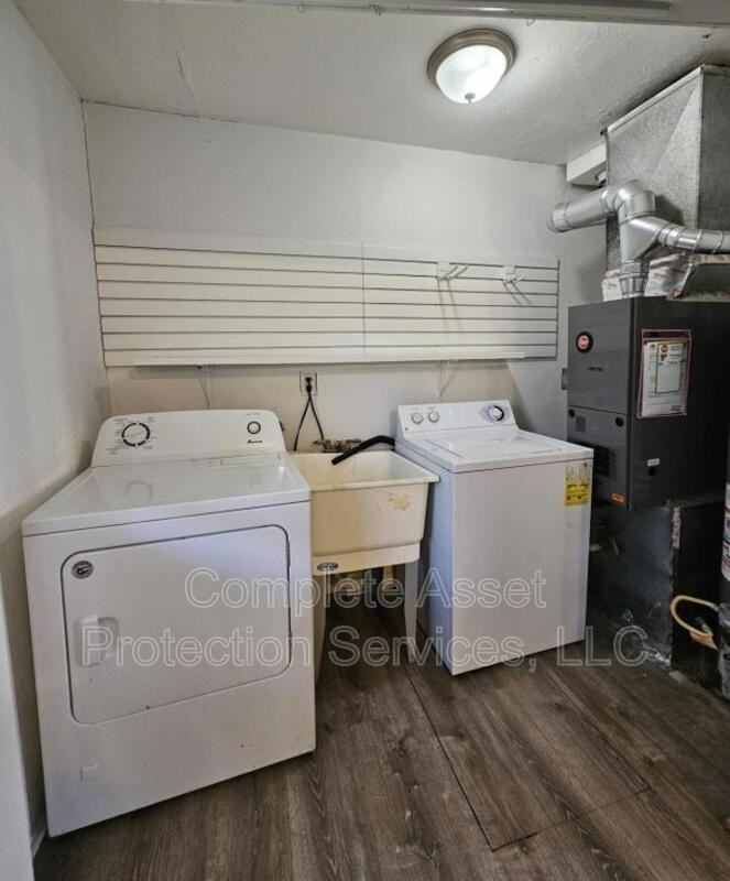 2803 Belmont St - Photo 2 of 8