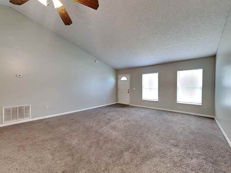 3221 Utah Dr - Photo 2 of 20