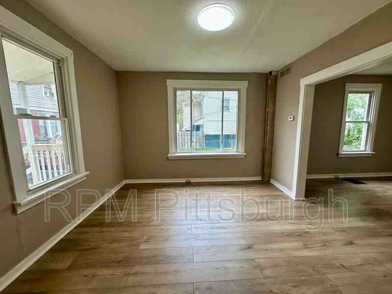 102 Ivy Street - Photo 4 of 20