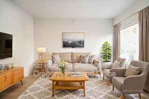 featured image of 5878 N Harvard St