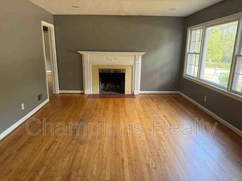 127 Mccartha Dr - Photo 3 of 9