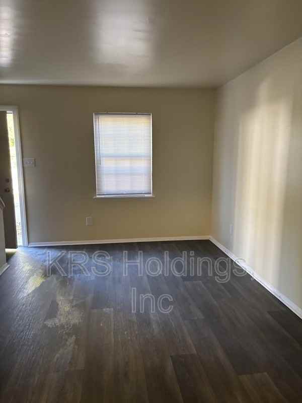 1706 Carlisle Ave #1 - Photo 3 of 7