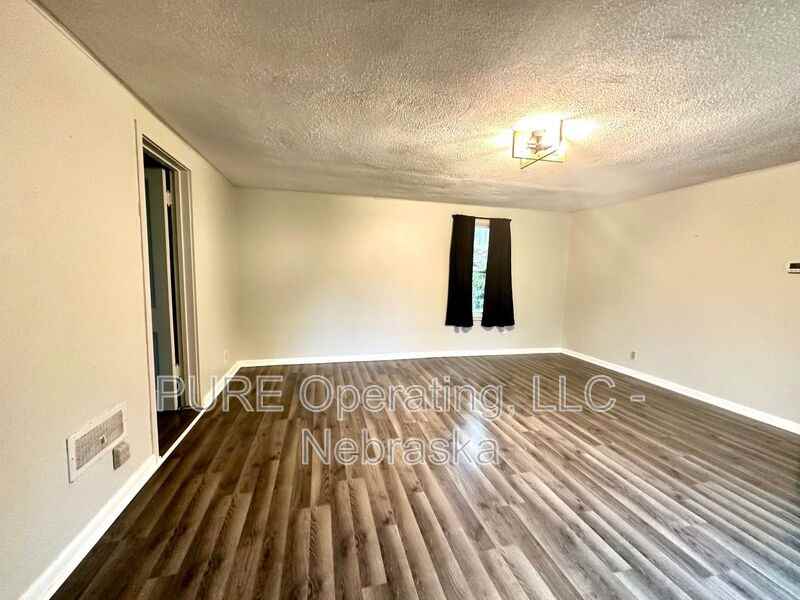 2046 N 69th St - Photo 3 of 17