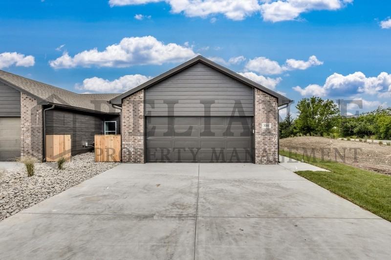 4936 N Vassar St - Photo 3 of 28