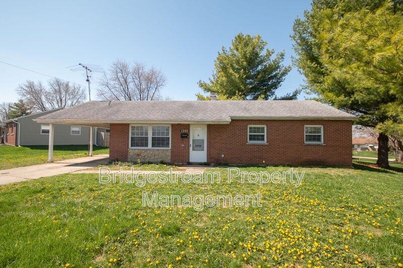 1205 S Maple Ave - Photo 2 of 16