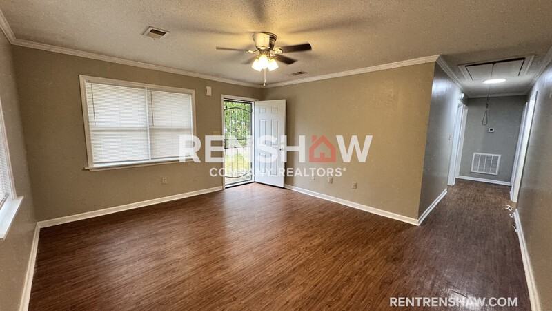 127 Navy Cir - Photo 3 of 14