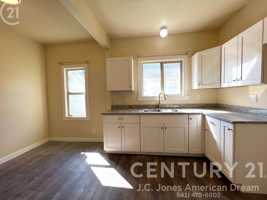 featured image of 325 West 4th Street