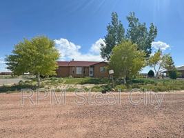 featured image of 1456 E Gem Dr