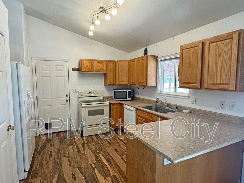 1456 E Gem Dr - Photo 7 of 25