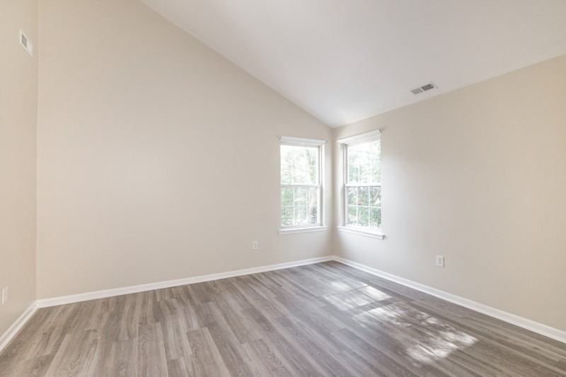 1396 Tristram Cir - Photo 7 of 27