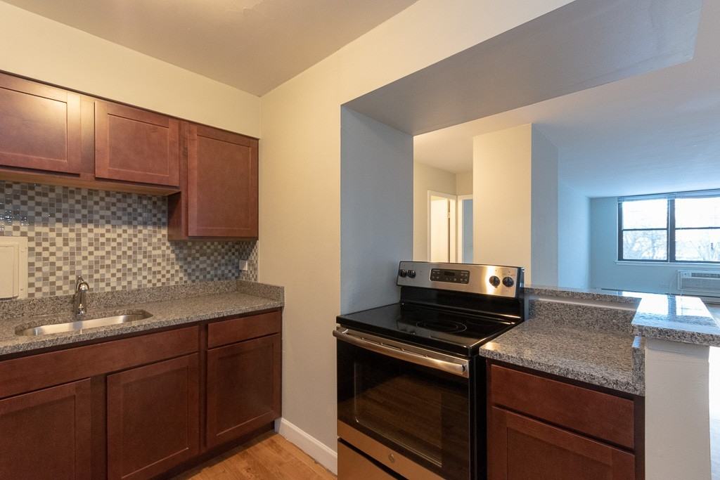 1446 North Dearborn Parkway #2A - Photo 4 of 20