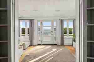 featured image of 117 Park Ave