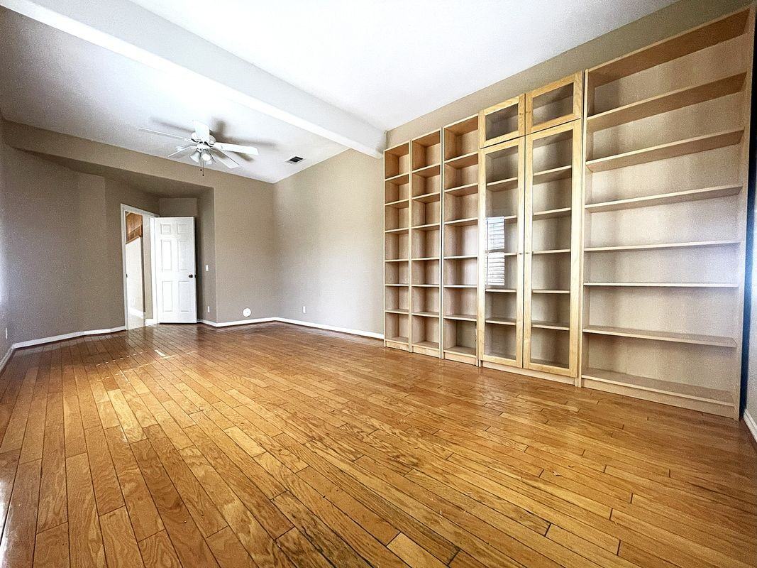 9755 Lipari Circle - Photo 6 of 35