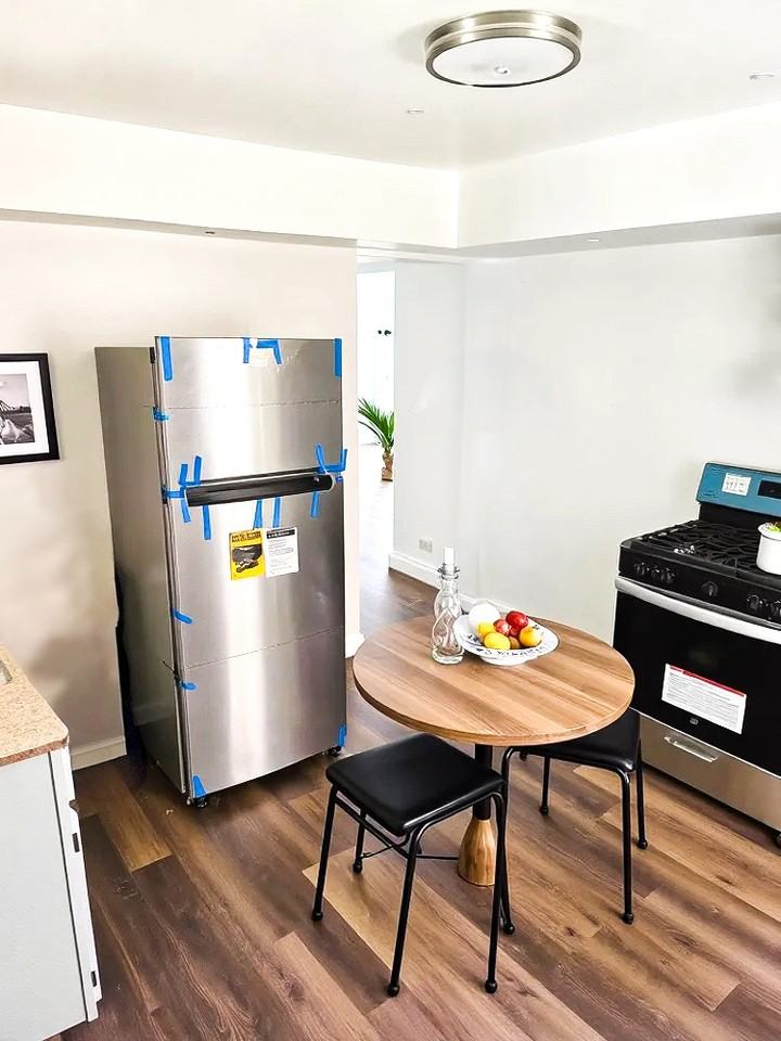 2859 E 91st St #2 - Photo 5 of 6