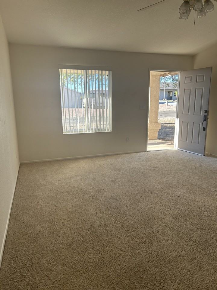 3720 Churchill Dr - Photo 3 of 16