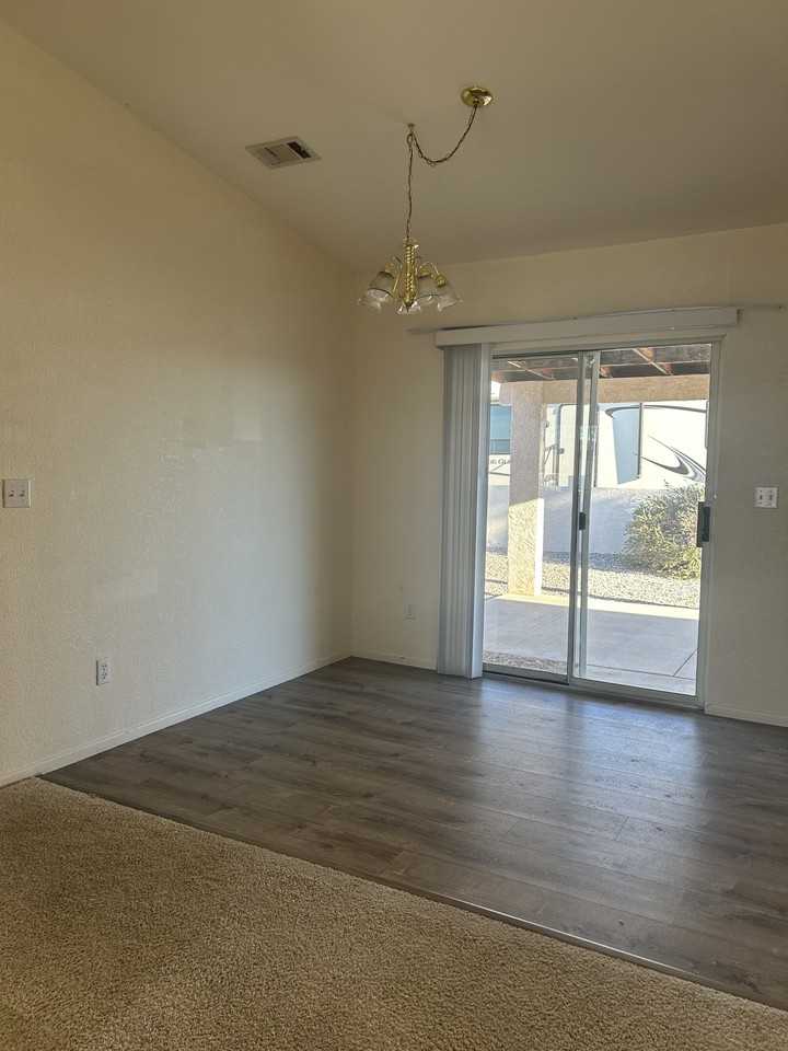3720 Churchill Dr - Photo 5 of 16