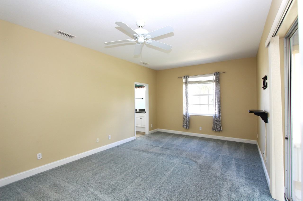 502 Sunset Rd N - Photo 6 of 16