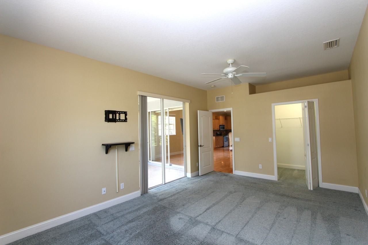 502 Sunset Rd N - Photo 7 of 16