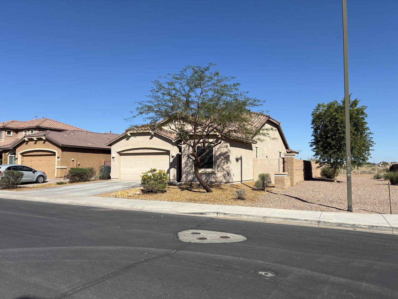 69 S 195th Ln - Photo 2 of 32
