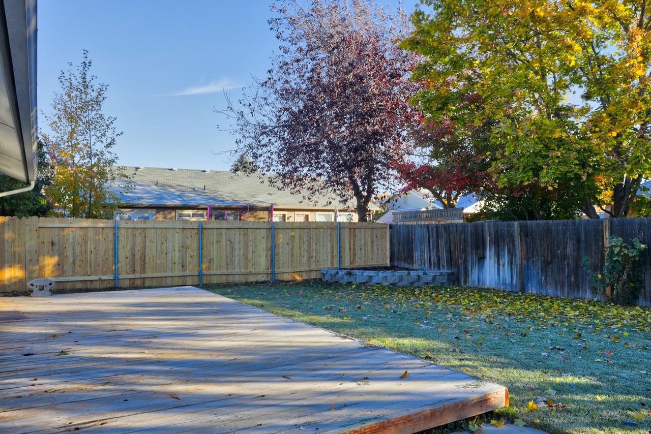 2278 East Green Meadow Court - Photo 3 of 18