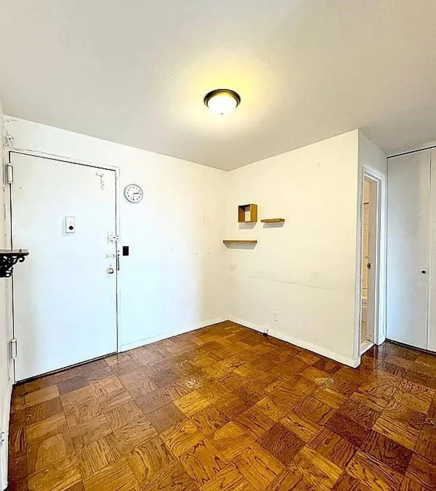 8615 Broadway - Photo 5 of 8