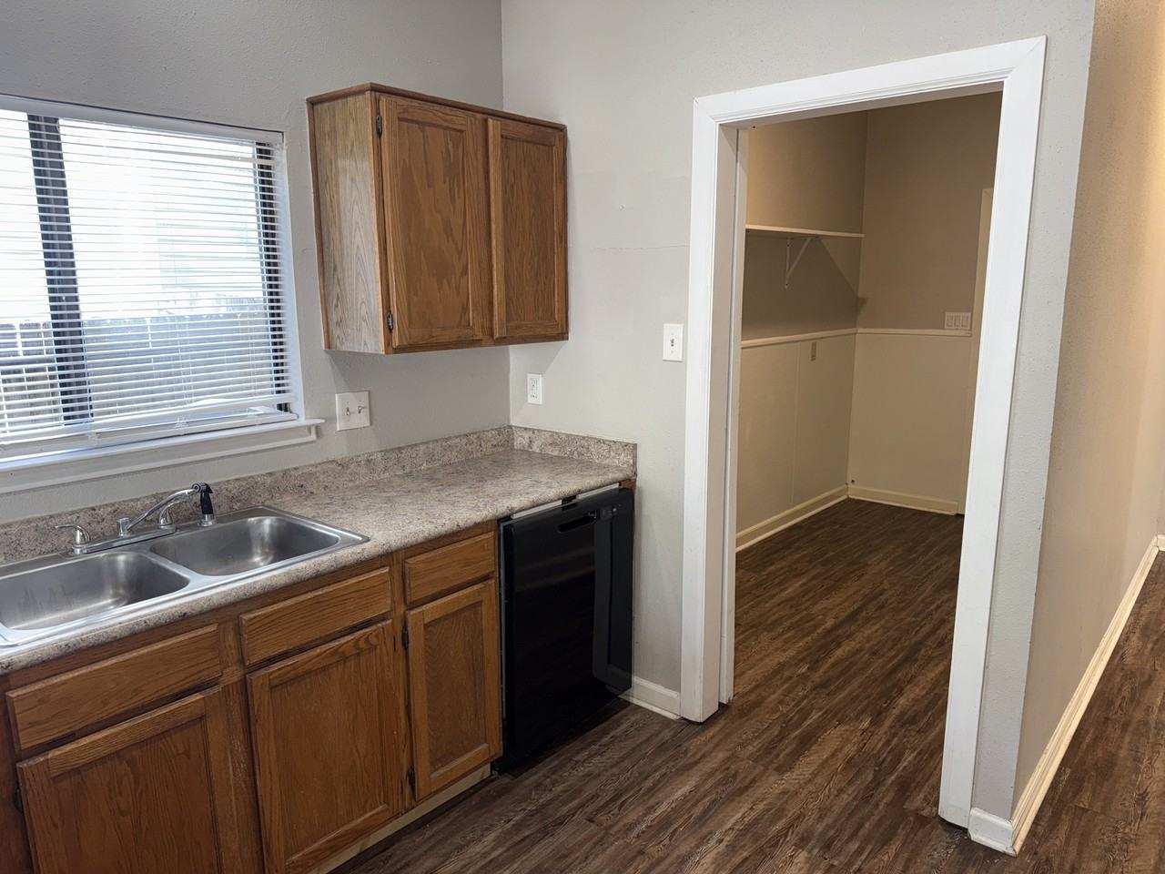 16739 Crystal Glade - Photo 6 of 23