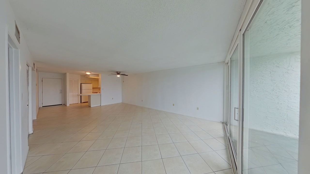 30 Moreno Point Road #303B - Photo 6 of 18